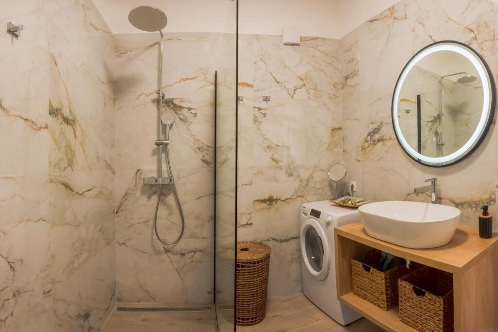 Luksuzni Apartman Ribica U Samom Centru Grada Split Bagian luar foto